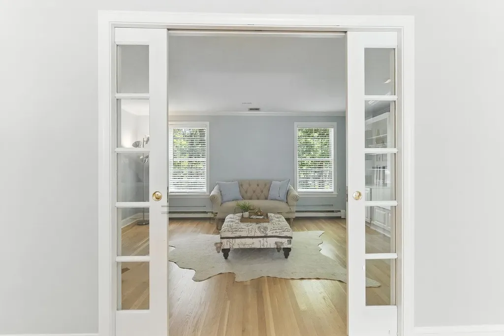 68 Perry Road Bedford NH 03110