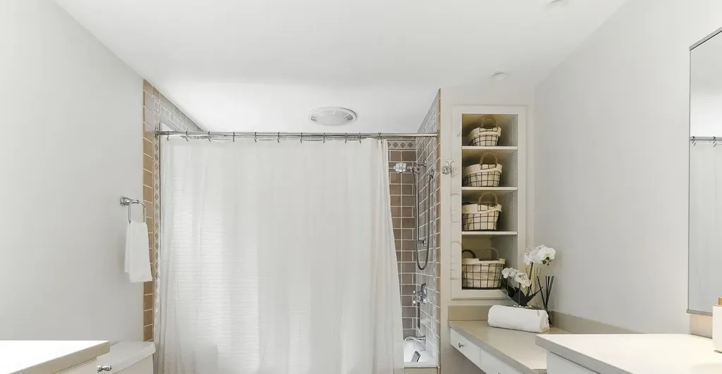 68 Perry Road Bedford NH 03110