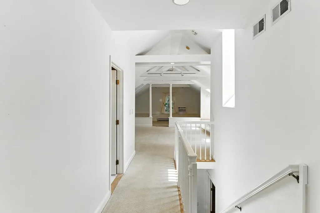 68 Perry Road Bedford NH 03110