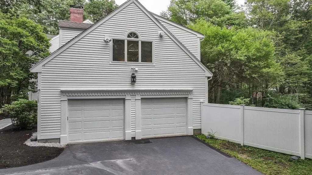 68 Perry Road Bedford NH 03110