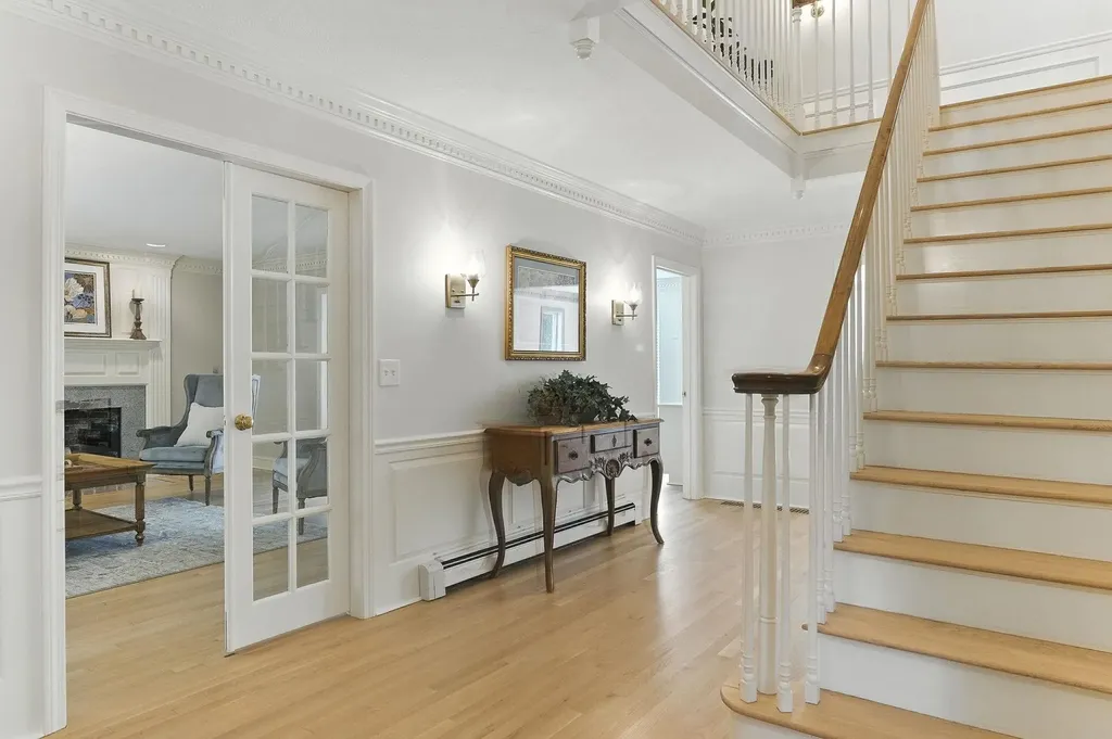 68 Perry Road Bedford NH 03110