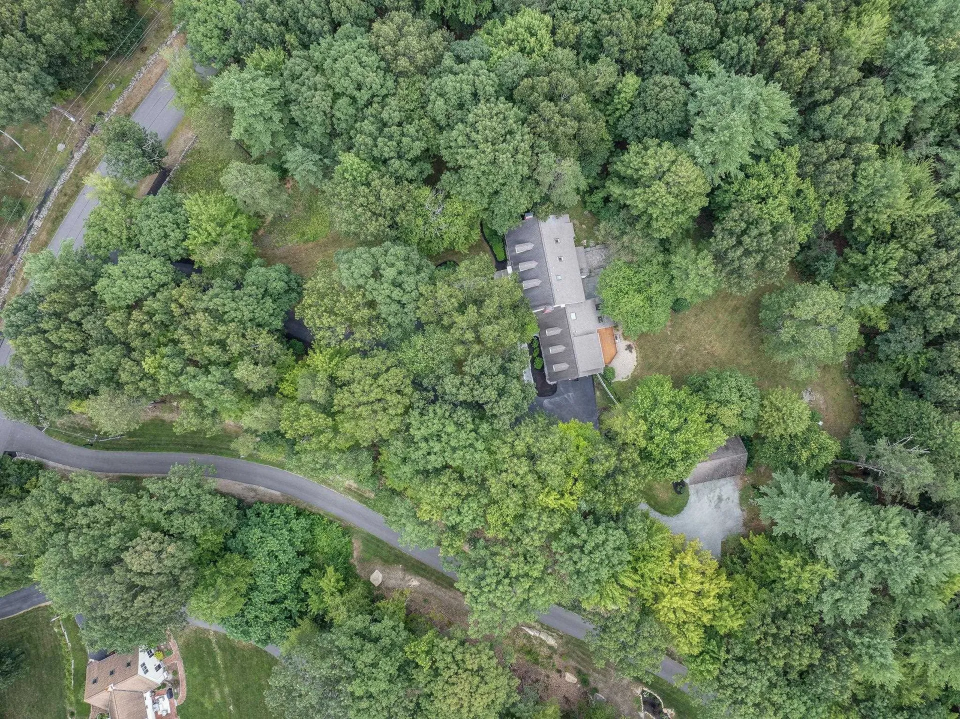 68 Perry Road Bedford NH 03110