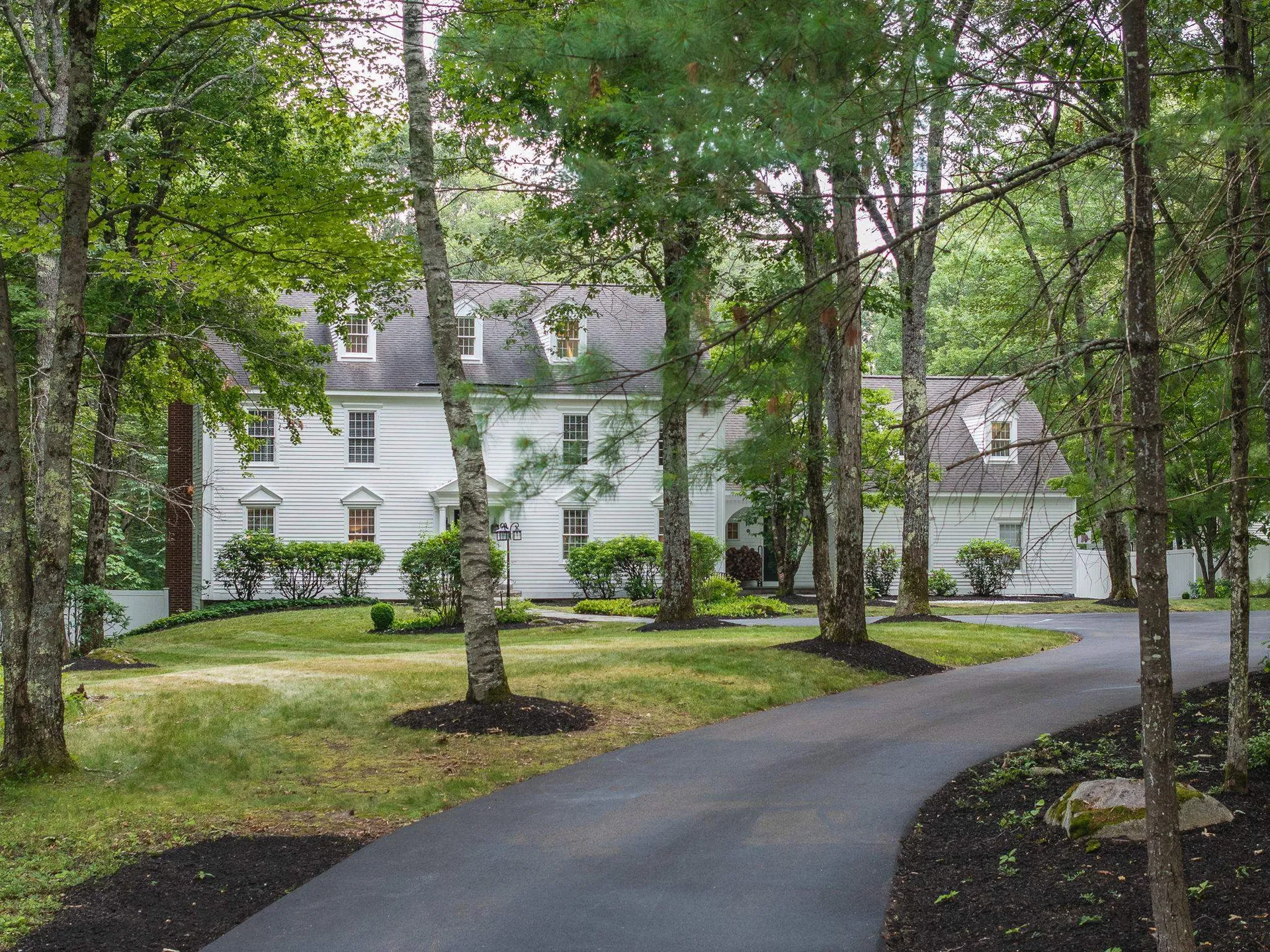 68 Perry Road Bedford NH 03110