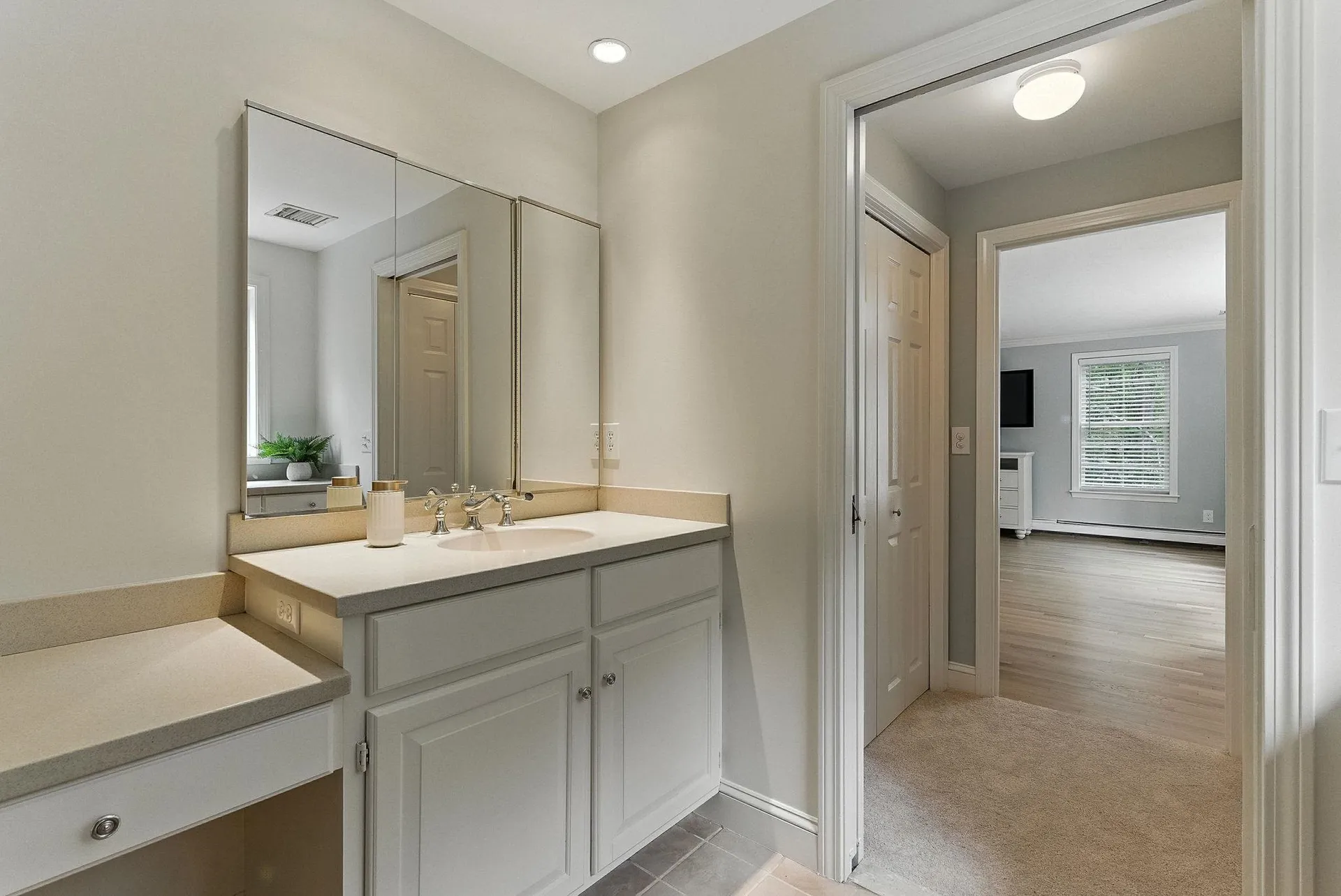 68 Perry Road Bedford NH 03110