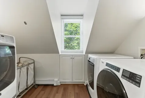 68 Perry Road Bedford NH 03110