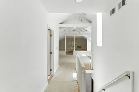 68 Perry Road Bedford NH 03110