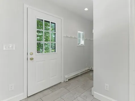 68 Perry Road Bedford NH 03110