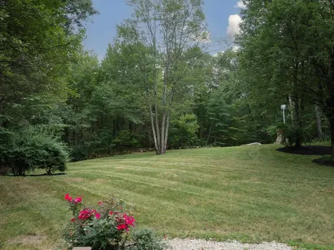 68 Perry Road Bedford NH 03110