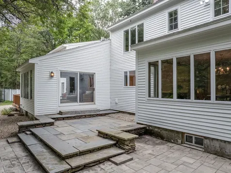 68 Perry Road Bedford NH 03110