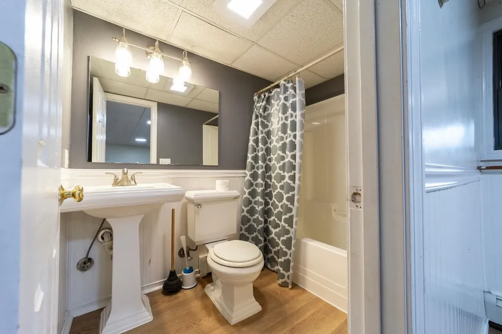 672 Nh Route 132 N New Hampton NH 03256