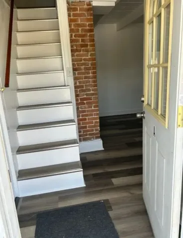 87 N High Street Derry NH 03038