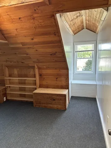 87 N High Street Derry NH 03038