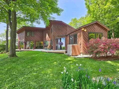 635 Texas Hill Road Hinesburg VT 05461-9567