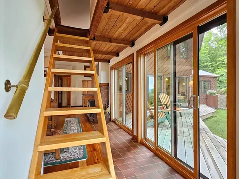 635 Texas Hill Road Hinesburg VT 05461-9567