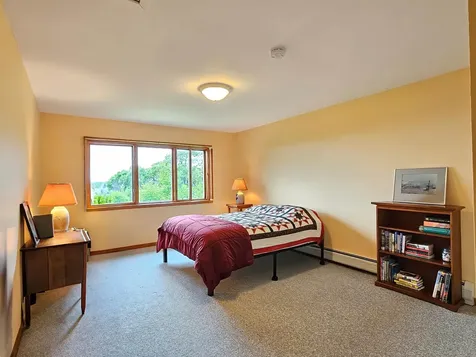 635 Texas Hill Road Hinesburg VT 05461-9567