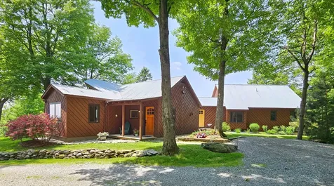 635 Texas Hill Road Hinesburg VT 05461-9567