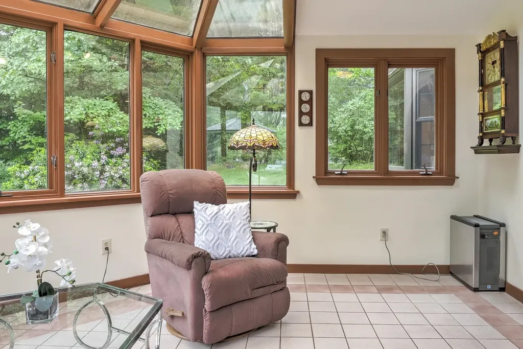 10 Red Oak Drive Keene NH 03431