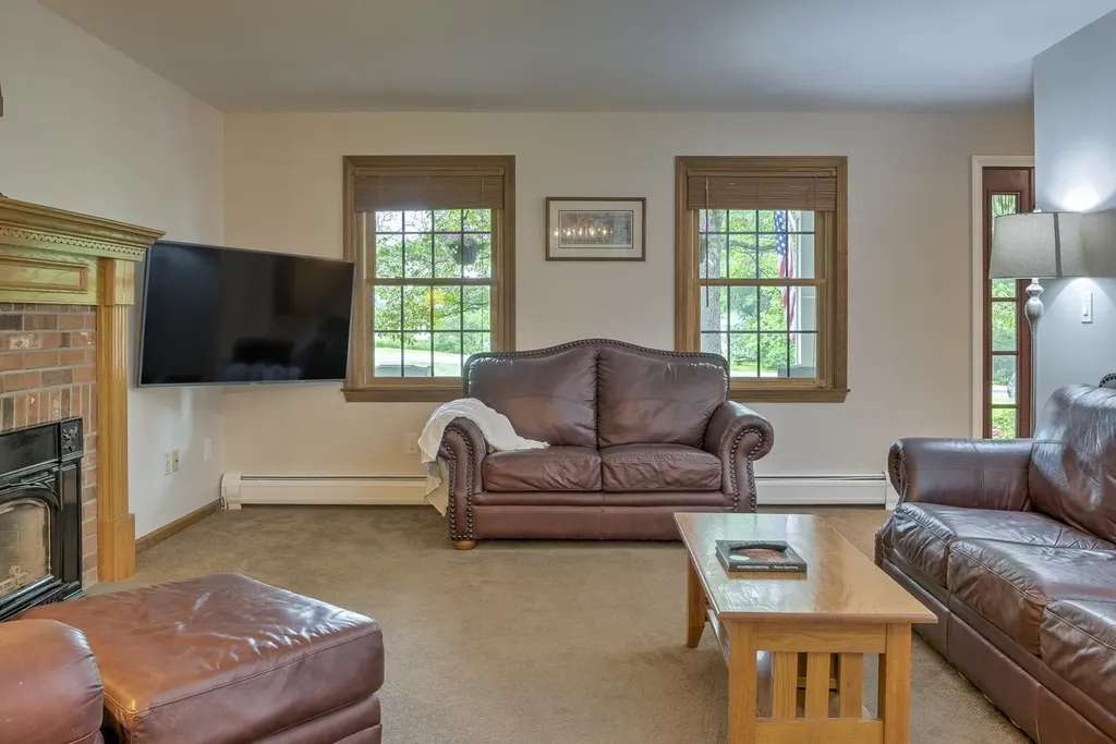 10 Red Oak Drive Keene NH 03431