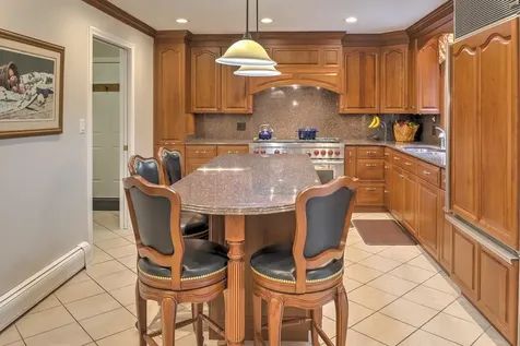 10 Red Oak Drive Keene NH 03431