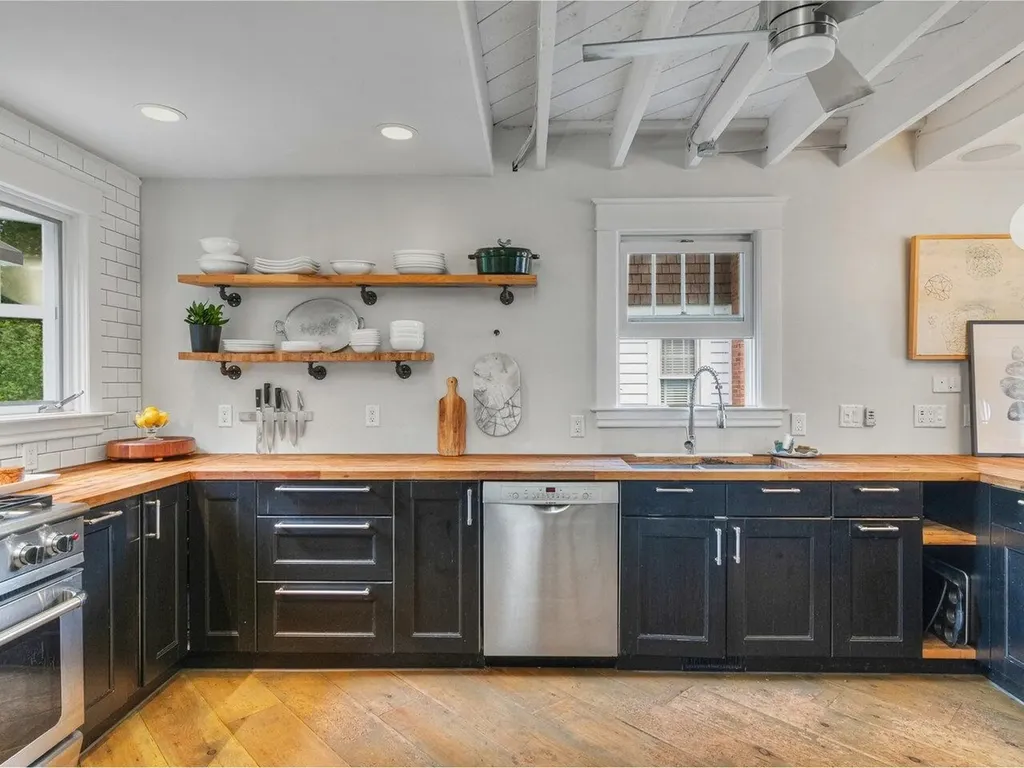 29 Shelburne Street Burlington VT 05401