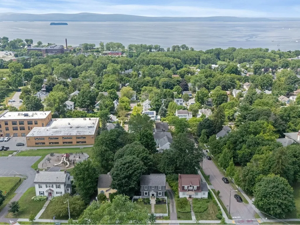 29 Shelburne Street Burlington VT 05401