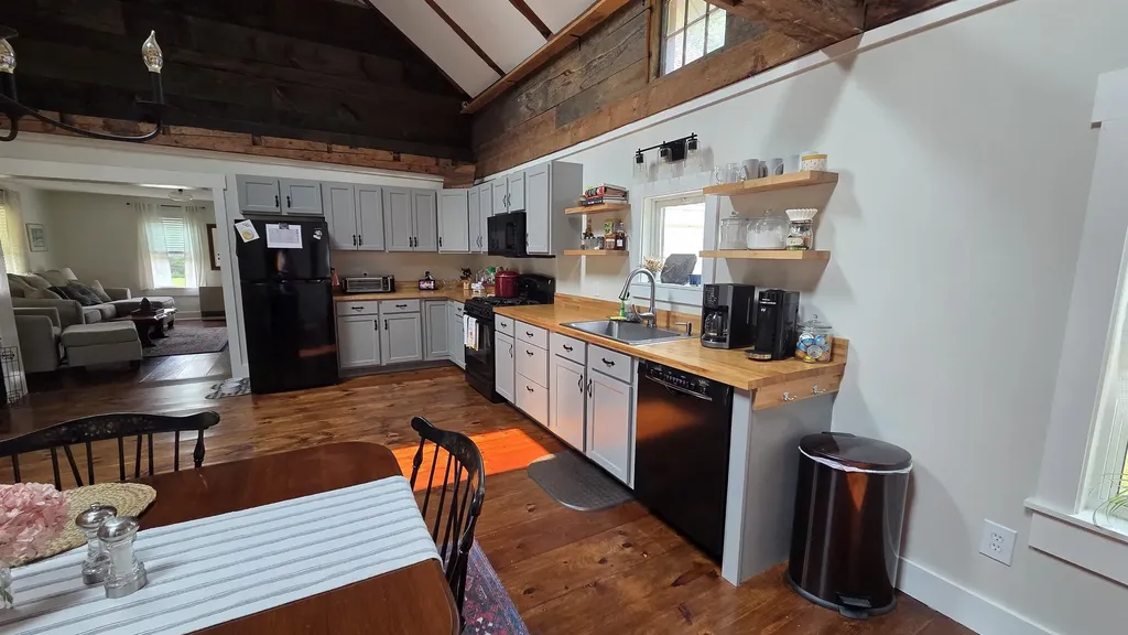 43 Gristmill Hill Road Canaan NH 03741