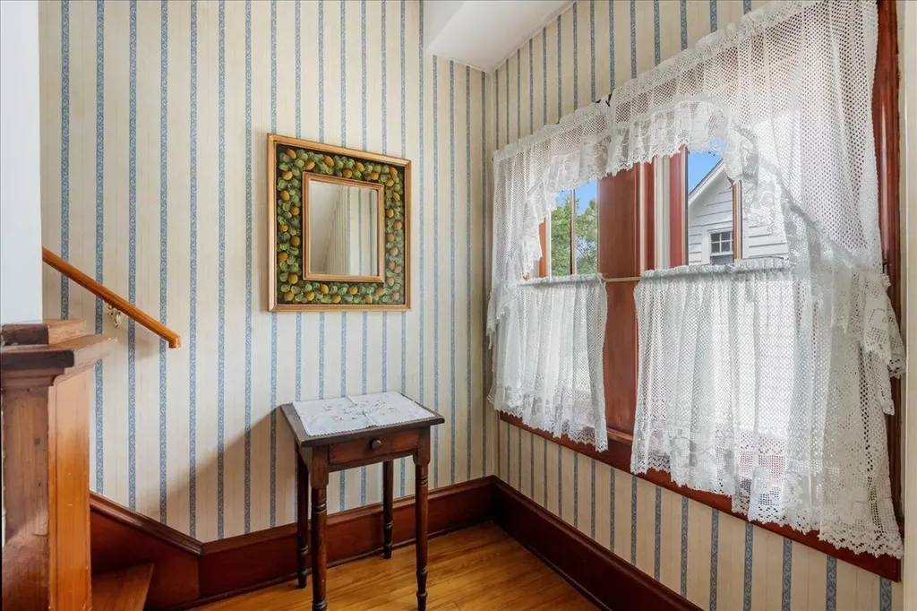 25 University Terrace Burlington VT 05401