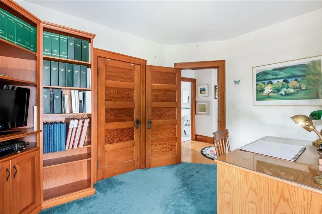 25 University Terrace Burlington VT 05401