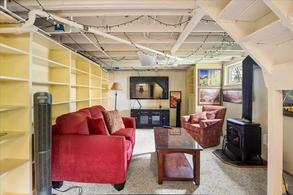 25 University Terrace Burlington VT 05401