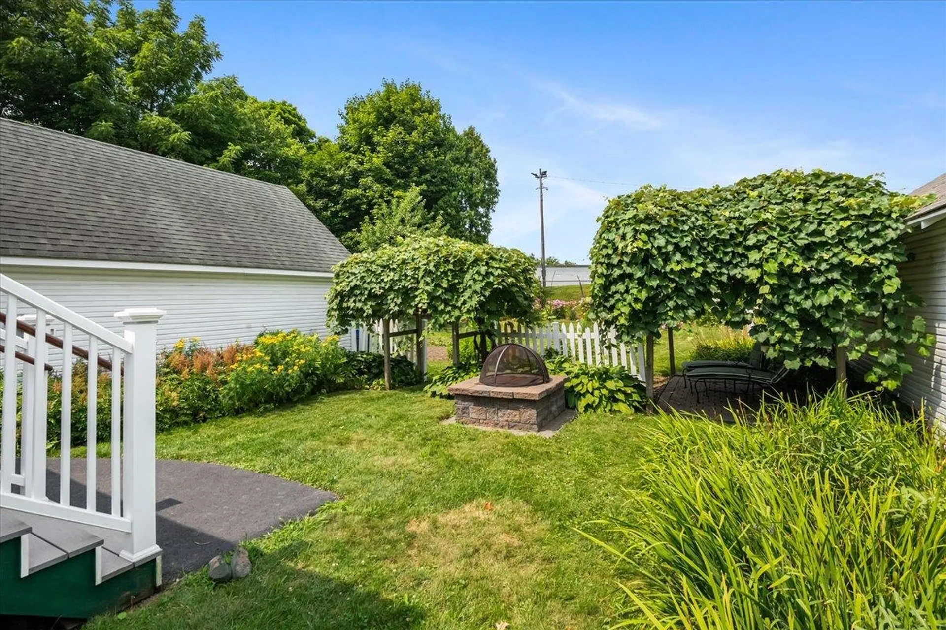 25 University Terrace Burlington VT 05401