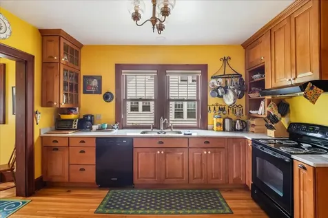 25 University Terrace Burlington VT 05401