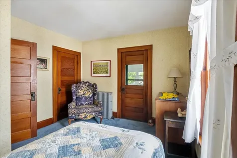 25 University Terrace Burlington VT 05401