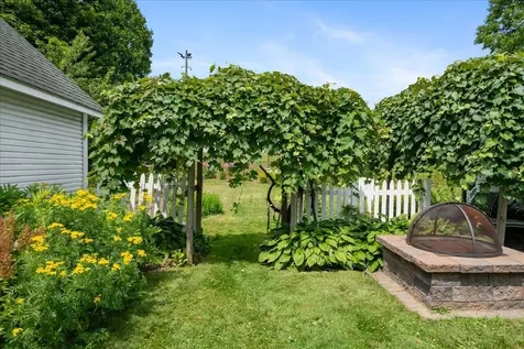 25 University Terrace Burlington VT 05401