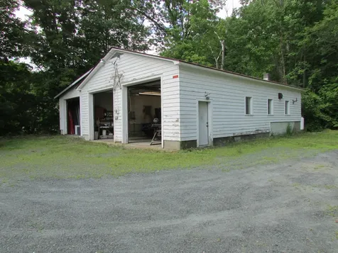 4742 Route 14 Sharon VT 05065
