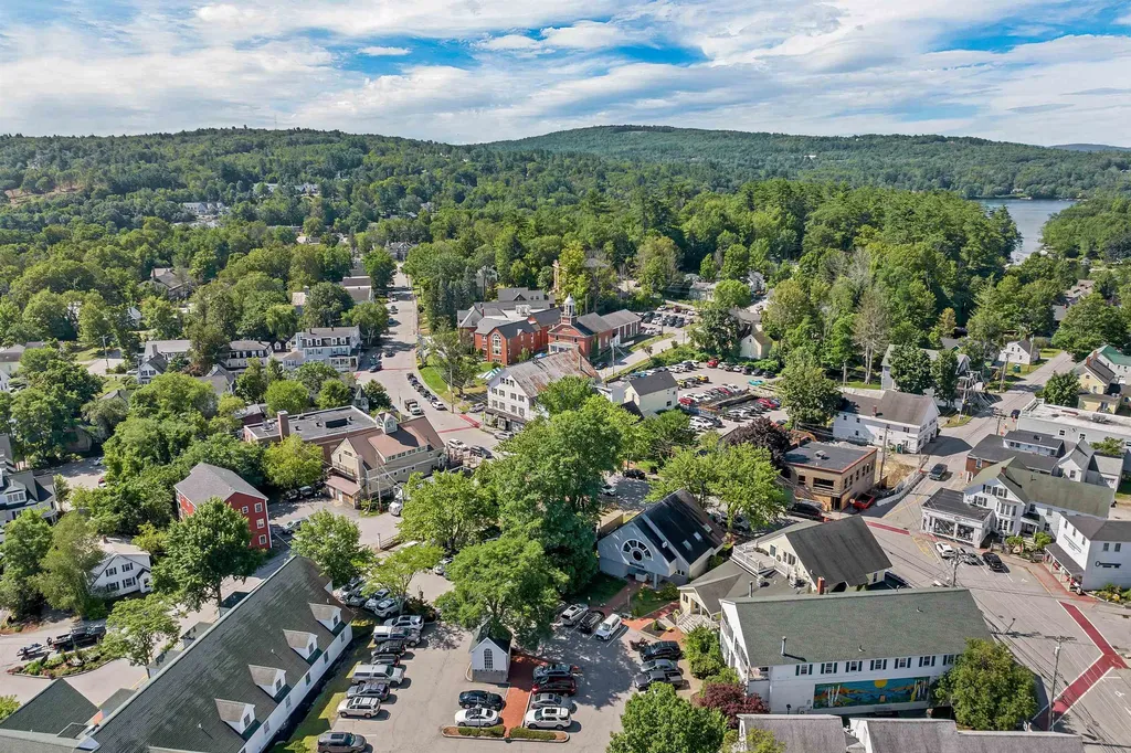 62 Main Street Meredith NH 03253