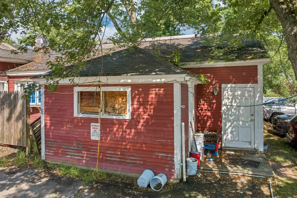 62 Main Street Meredith NH 03253