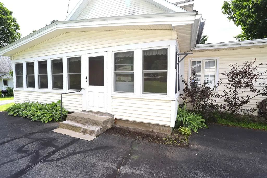 1074 Vt Route 100 Westfield VT 05874