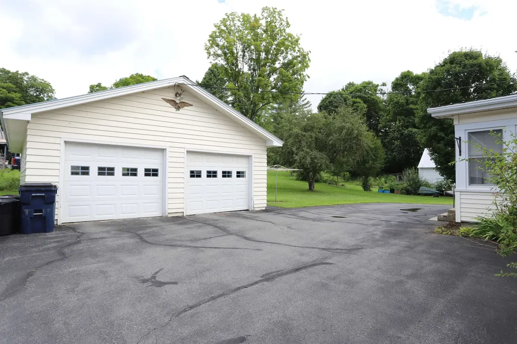 1074 Vt Route 100 Westfield VT 05874
