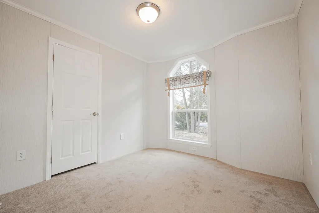 19 Parker Avenue Raymond NH 03077