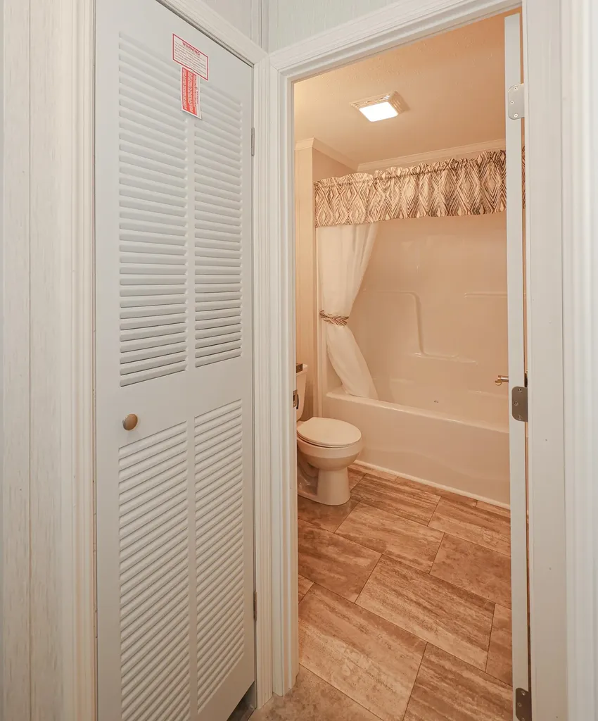 19 Parker Avenue Raymond NH 03077