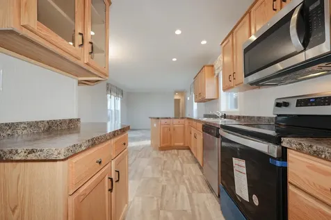 19 Parker Avenue Raymond NH 03077