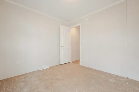 19 Parker Avenue Raymond NH 03077