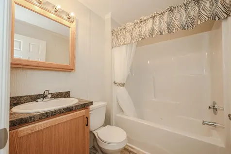 19 Parker Avenue Raymond NH 03077