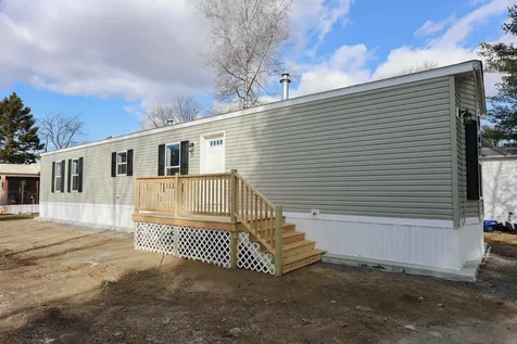 19 Parker Avenue Raymond NH 03077