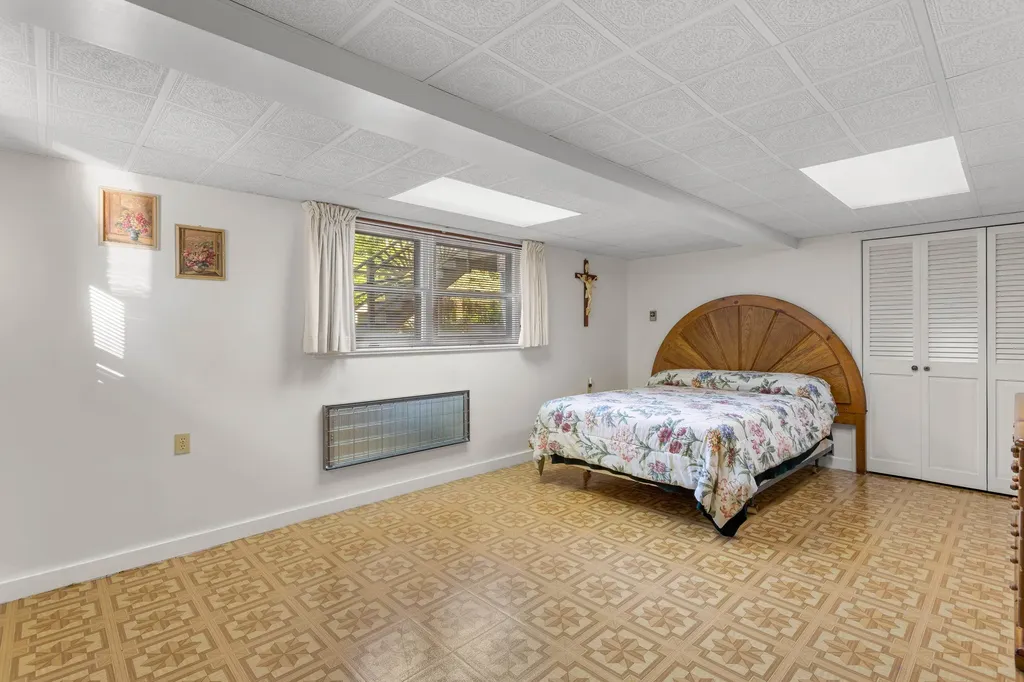 224 Merritt Nyberg Lane Manchester NH 03104