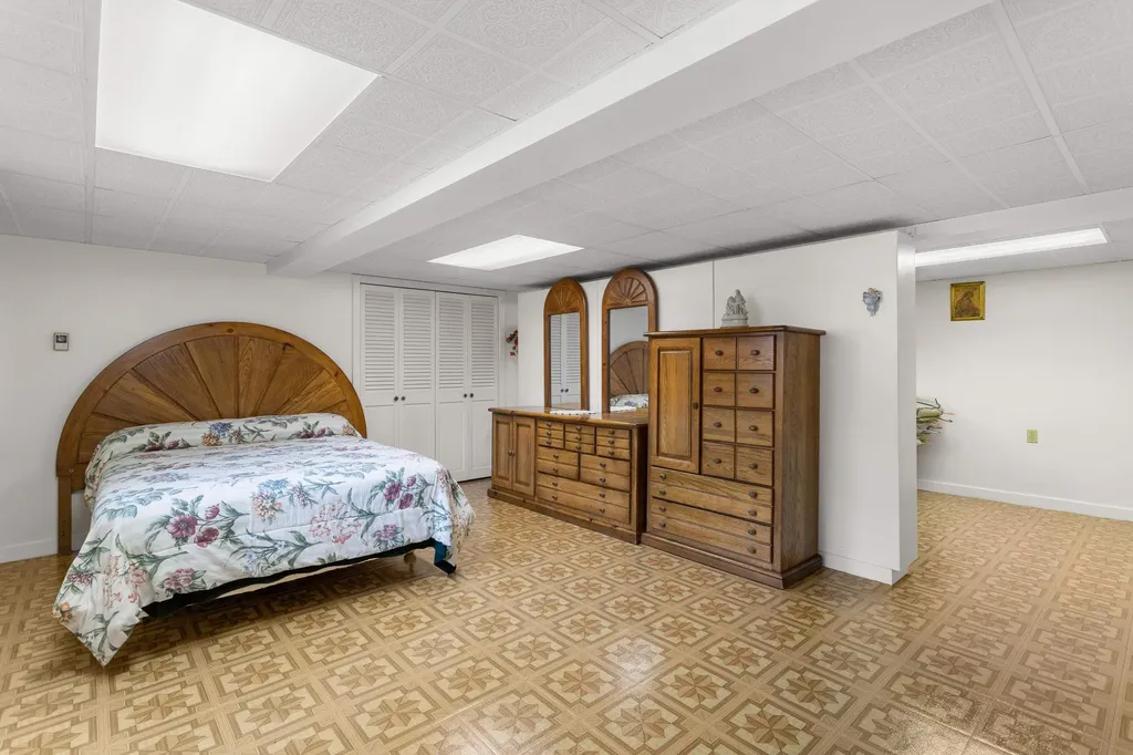 224 Merritt Nyberg Lane Manchester NH 03104