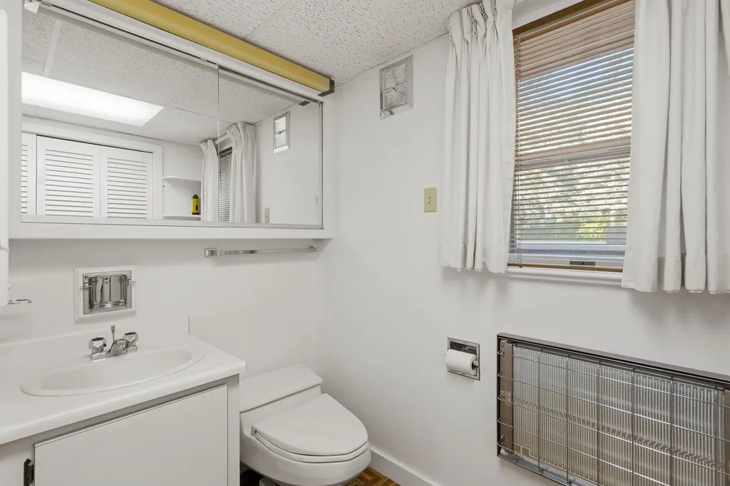 224 Merritt Nyberg Lane Manchester NH 03104