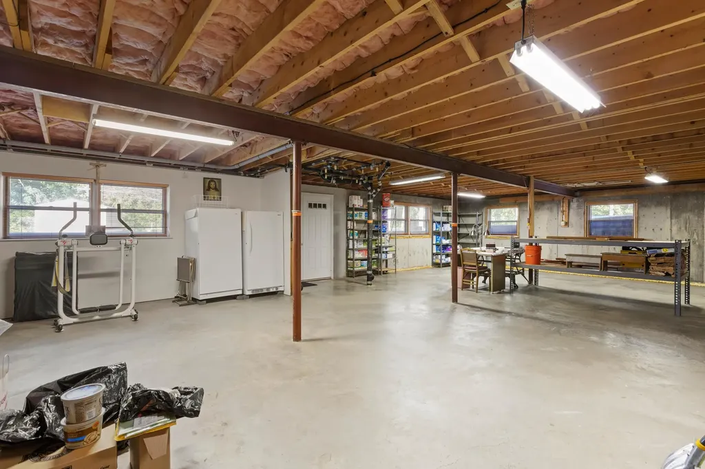 224 Merritt Nyberg Lane Manchester NH 03104