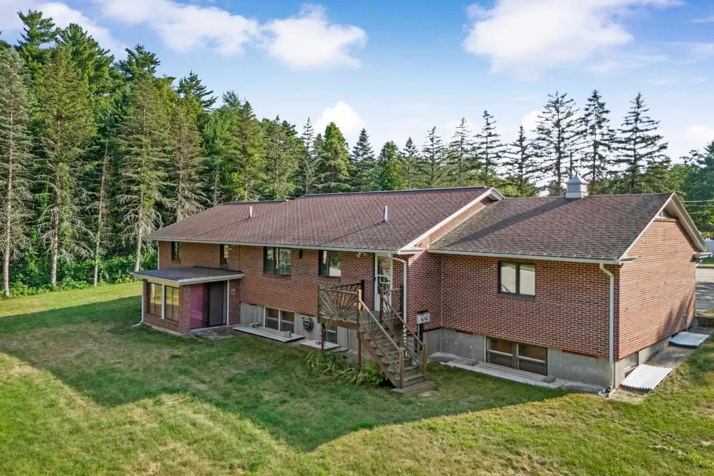 224 Merritt Nyberg Lane Manchester NH 03104