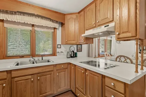 224 Merritt Nyberg Lane Manchester NH 03104